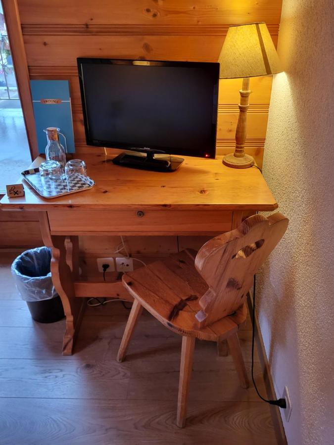 Hotel La Tour D'Ai Leysin Exteriör bild